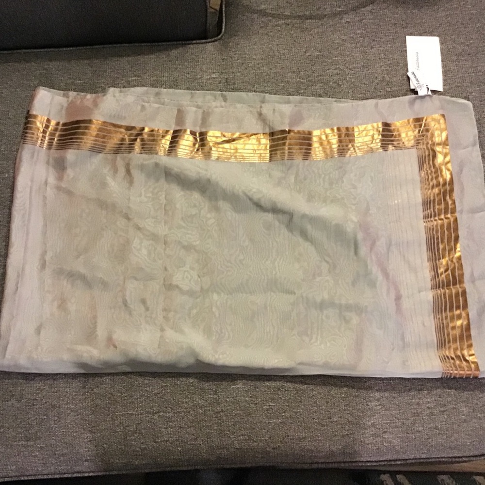 Fattorseta Italy Coverup/Scarf/Wrap NWT